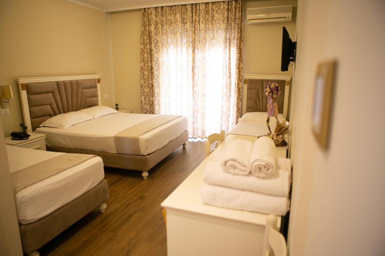 Hotel Vila Mare Дуррес Екстер'єр фото
