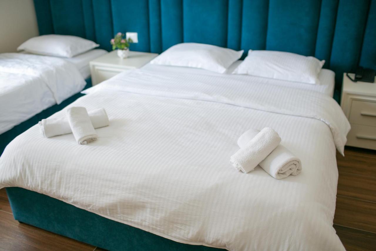 Hotel Vila Mare Дуррес Екстер'єр фото