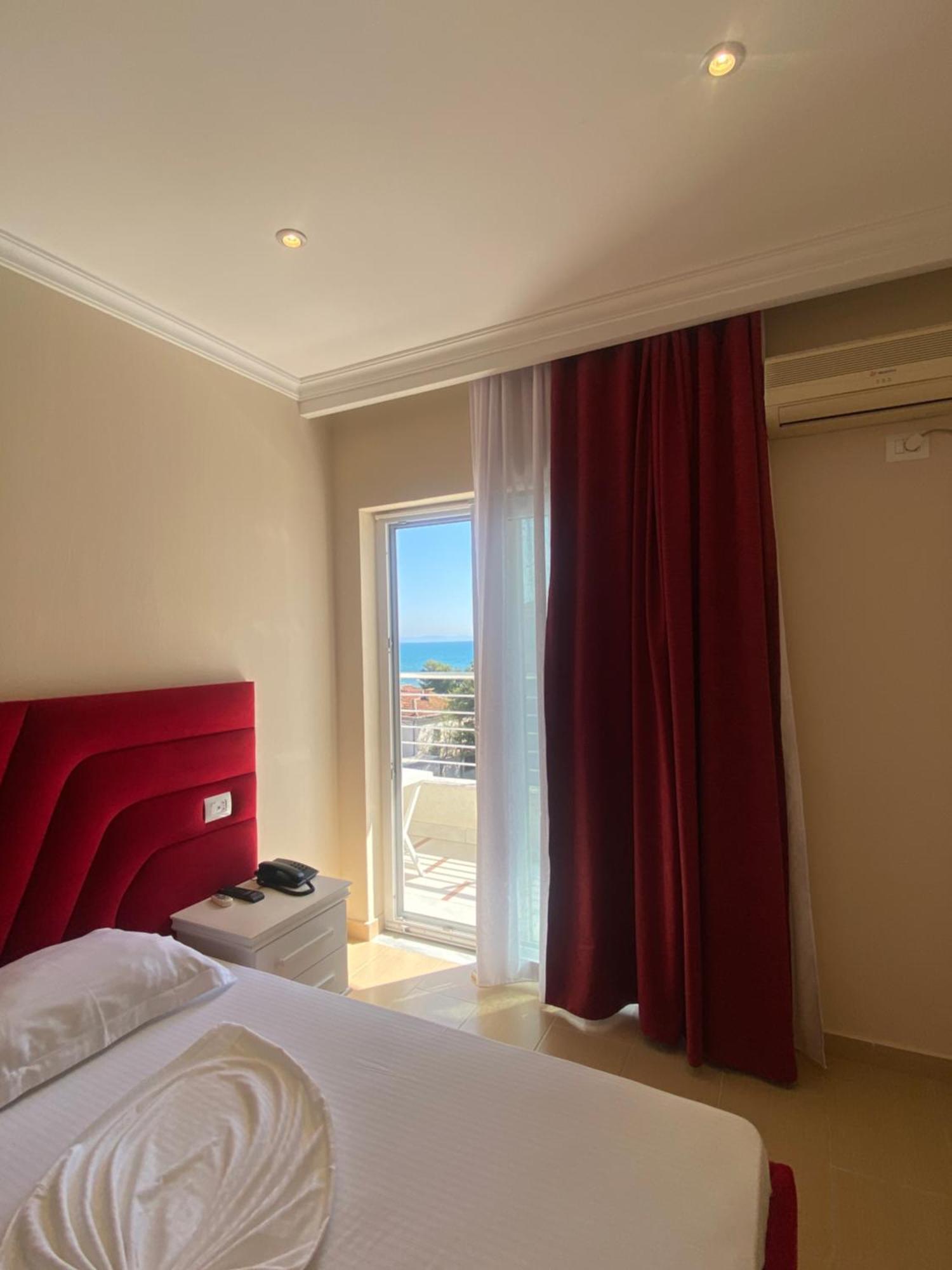 Hotel Vila Mare Дуррес Екстер'єр фото