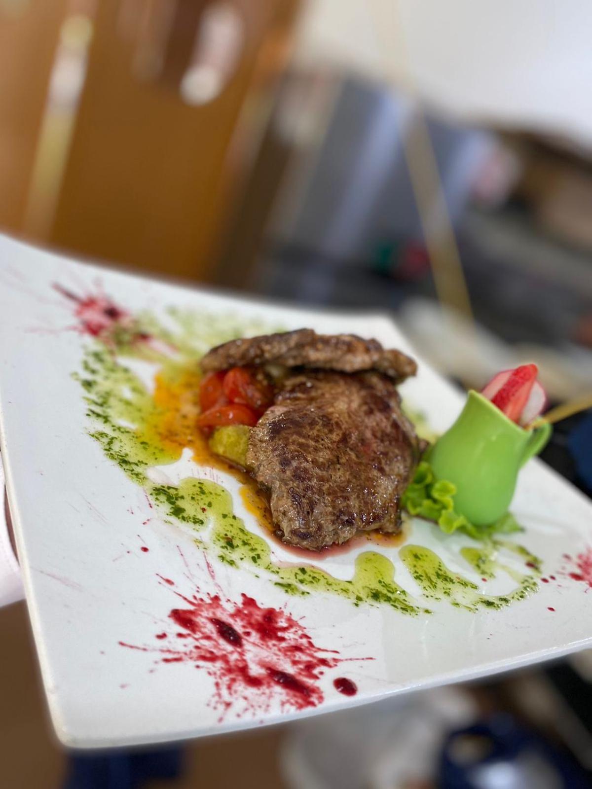 Hotel Vila Mare Дуррес Екстер'єр фото